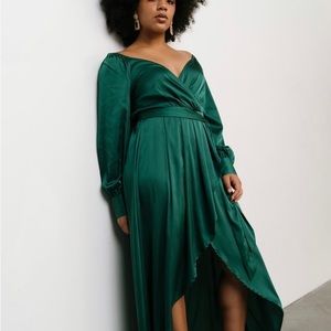 New Size 2XL Rogue Tulip High Low Dress. Hunter Green. Satin.